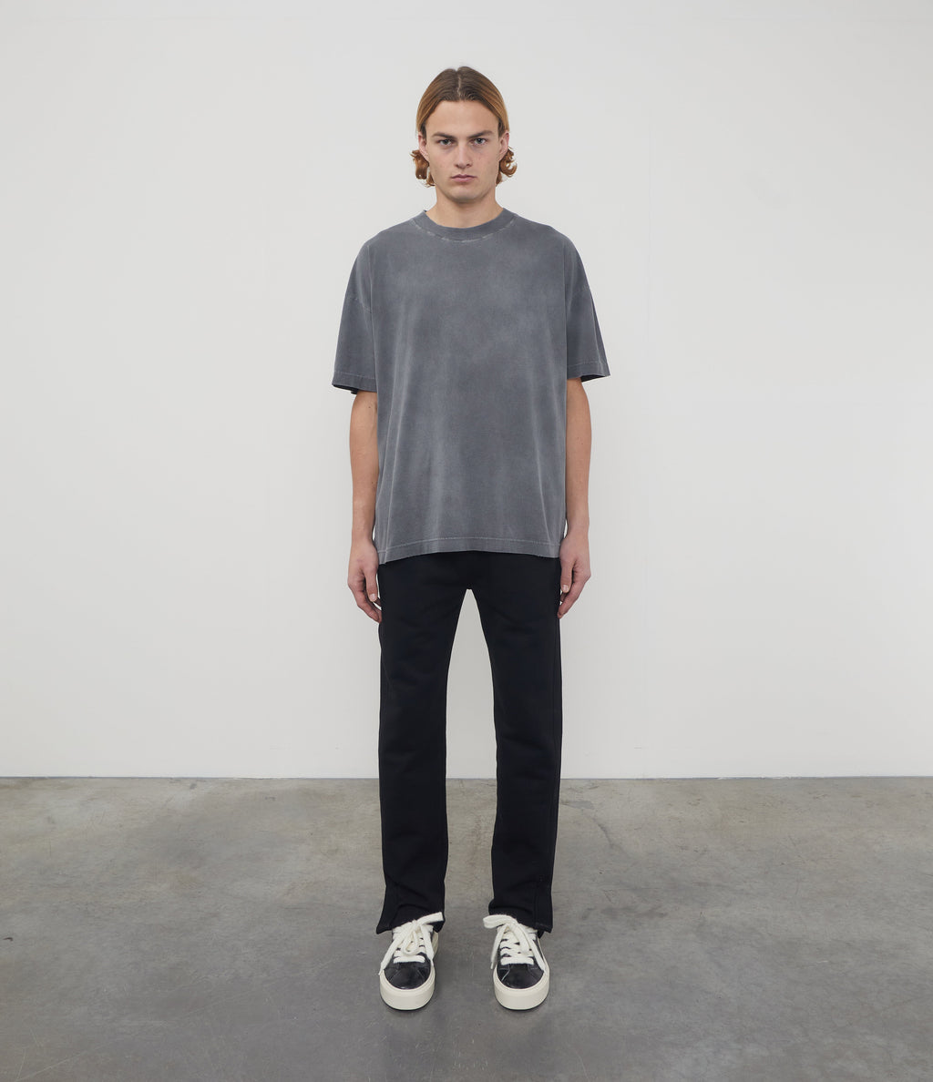 DISTRESSED LIGHTWEIGHT T-SHIRT - OG WASHED BLACK