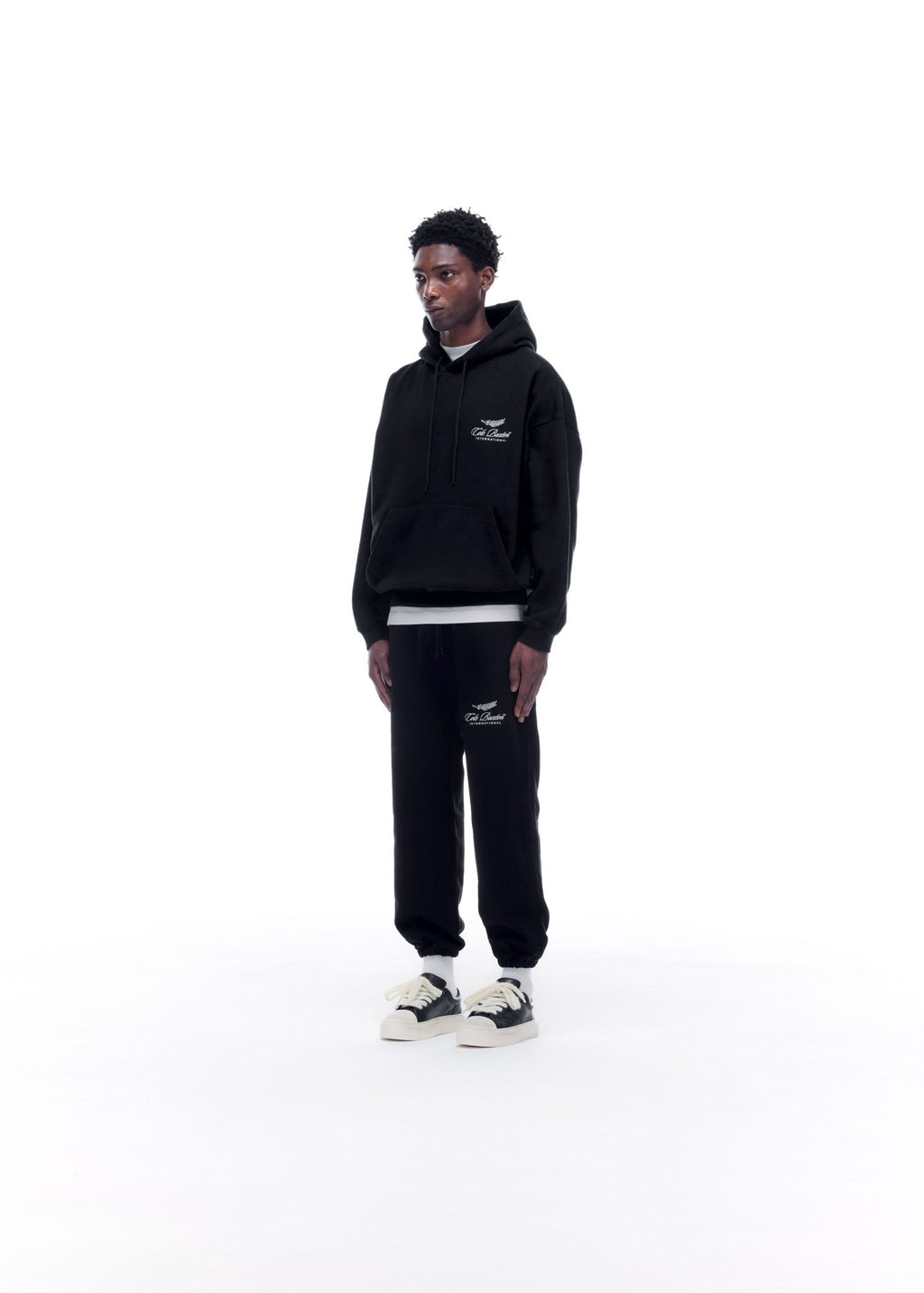 INTERNATIONAL HOODIE - BLACK