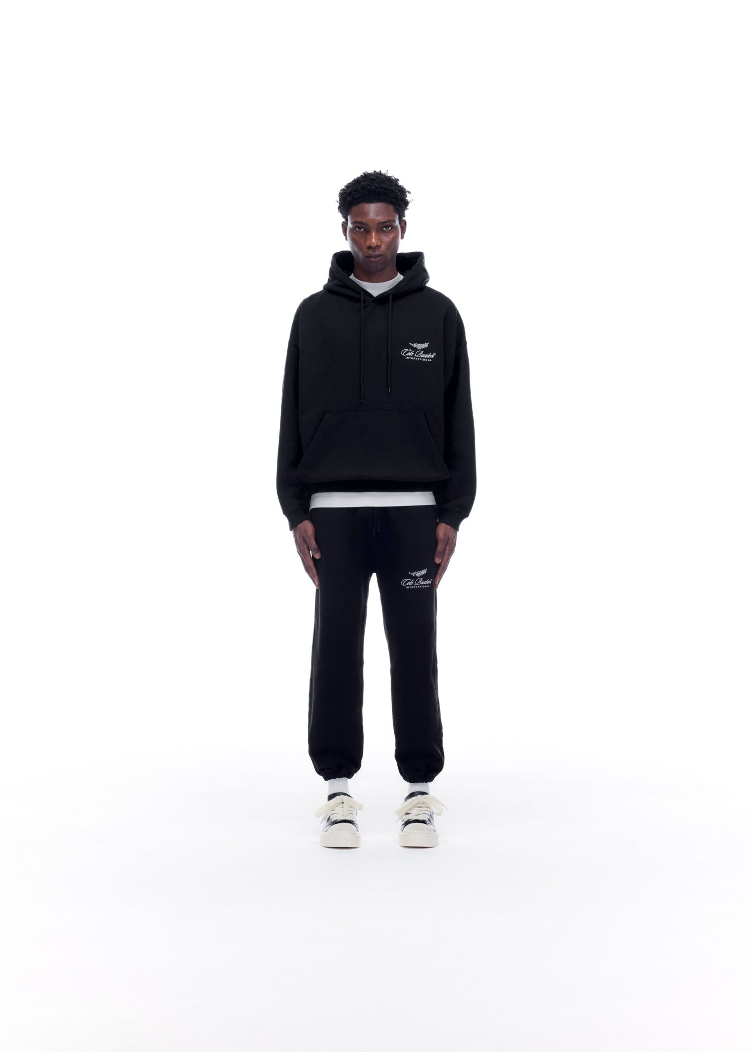 INTERNATIONAL HOODIE - BLACK