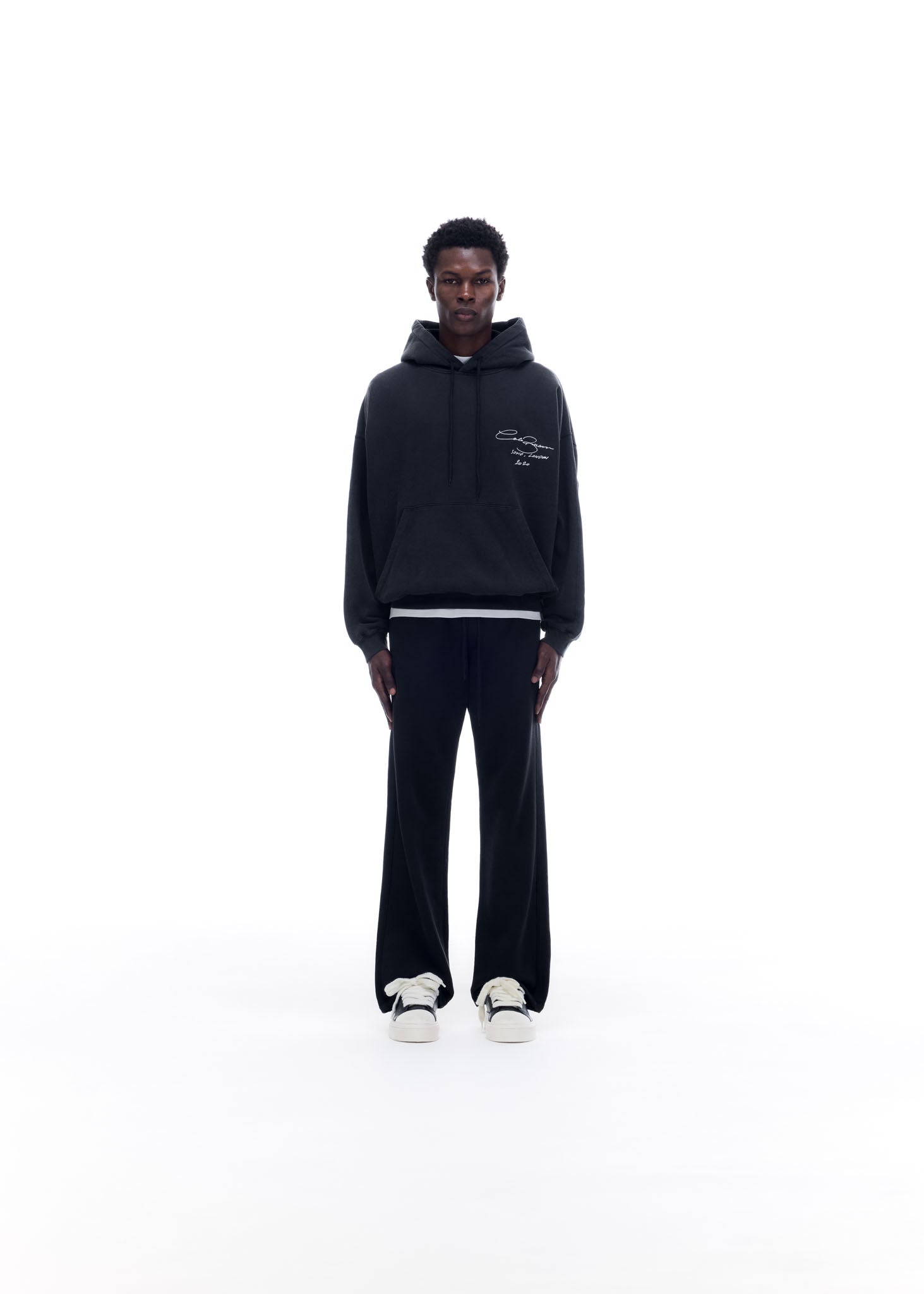 SIGNATURE HOODIE - VINTAGE BLACK