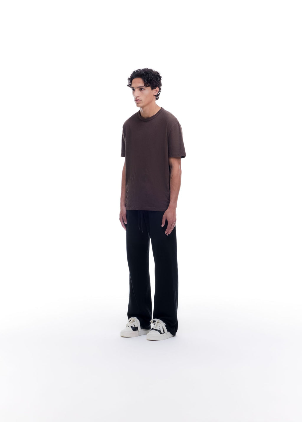 THE COLE T-SHIRT - DARK BROWN
