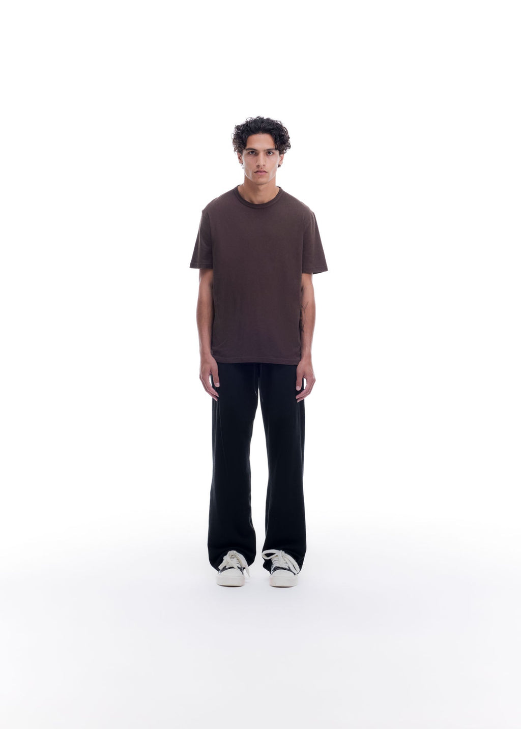 THE COLE T-SHIRT - DARK BROWN
